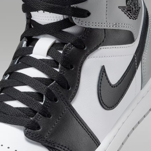 Air Jordan 1 Retro High OG 'Smoke Grey'